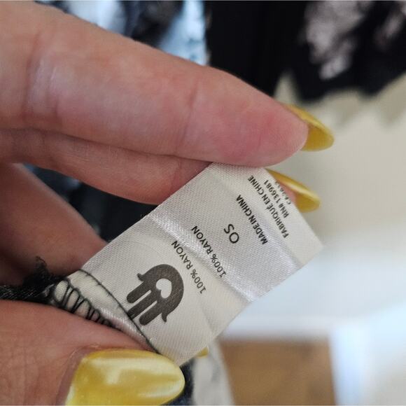 Spiritual Gangster Kimono - Picture 4 of 9